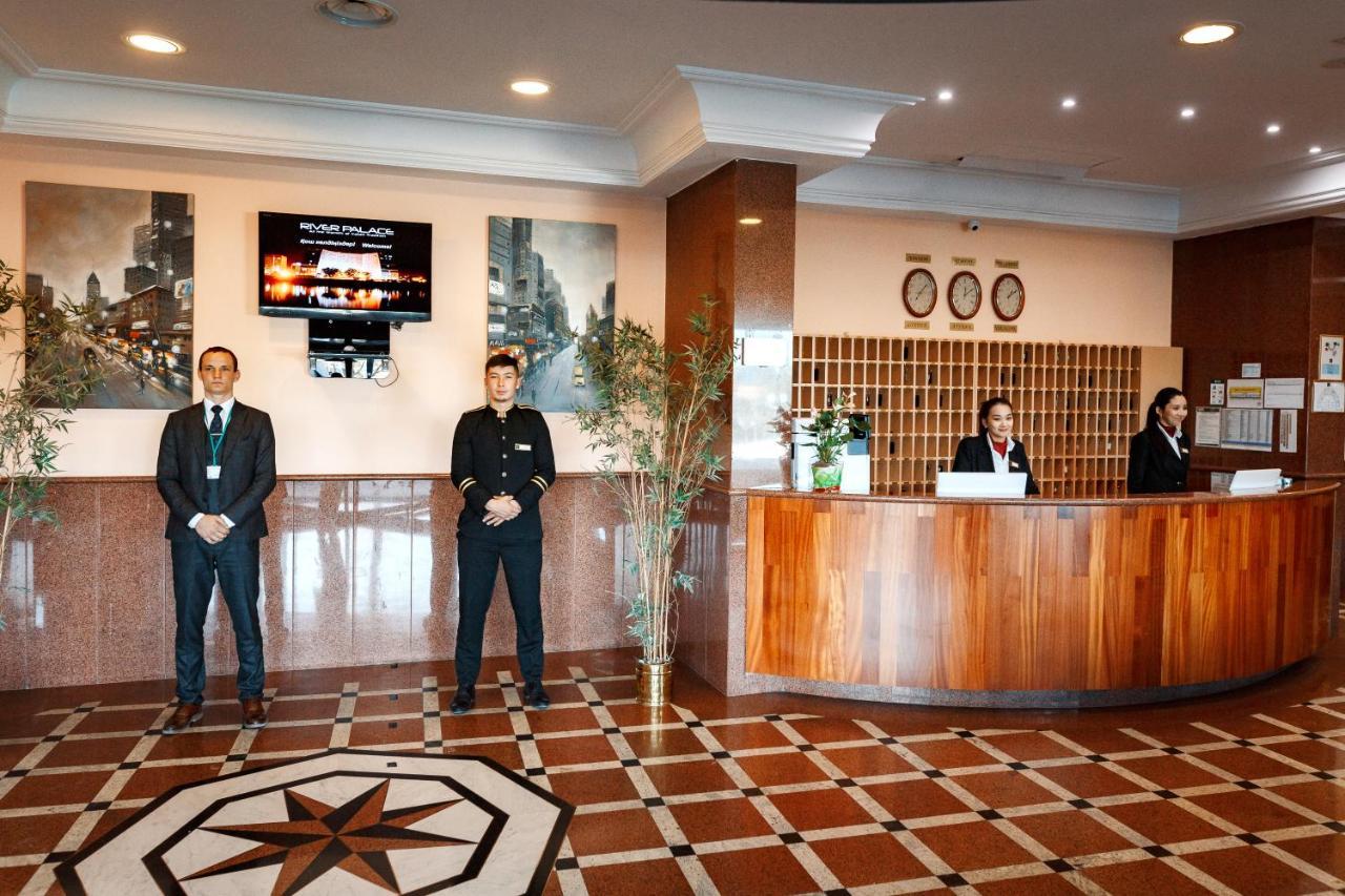 River Palace Hotel Atyrau Luaran gambar