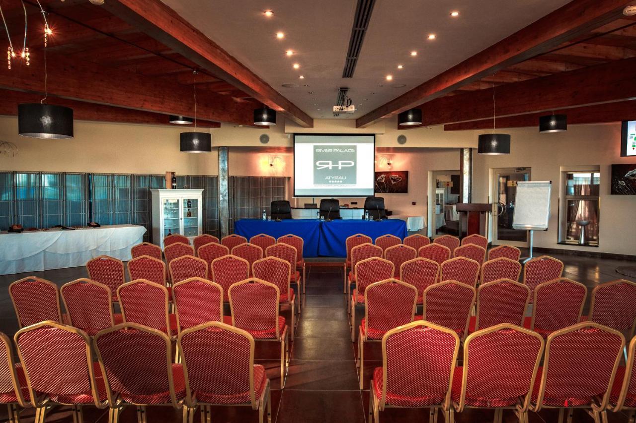 River Palace Hotel Atyrau Luaran gambar