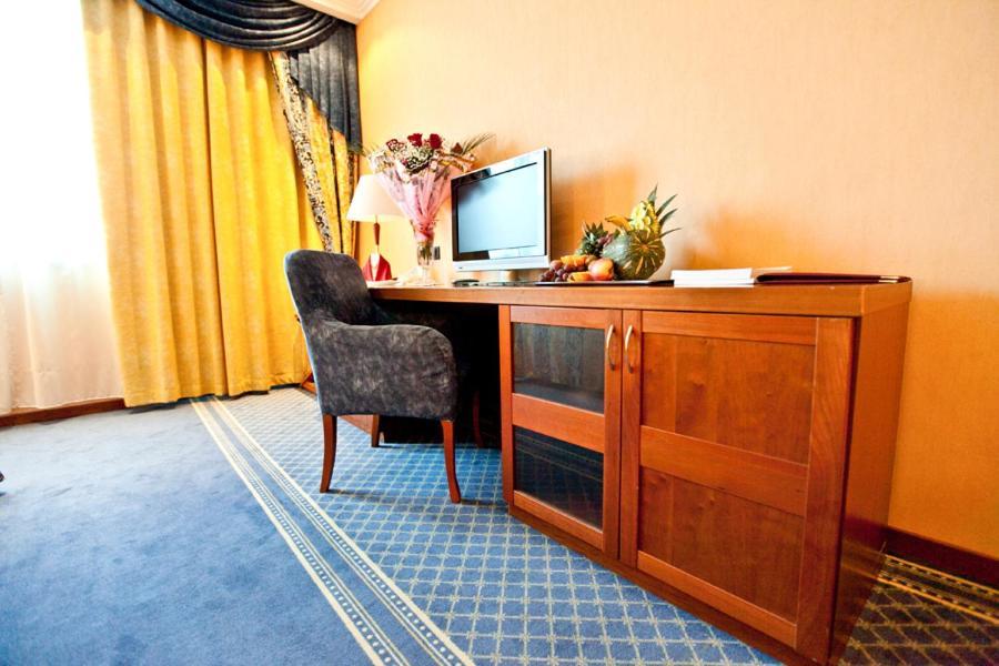 River Palace Hotel Atyrau Bilik gambar